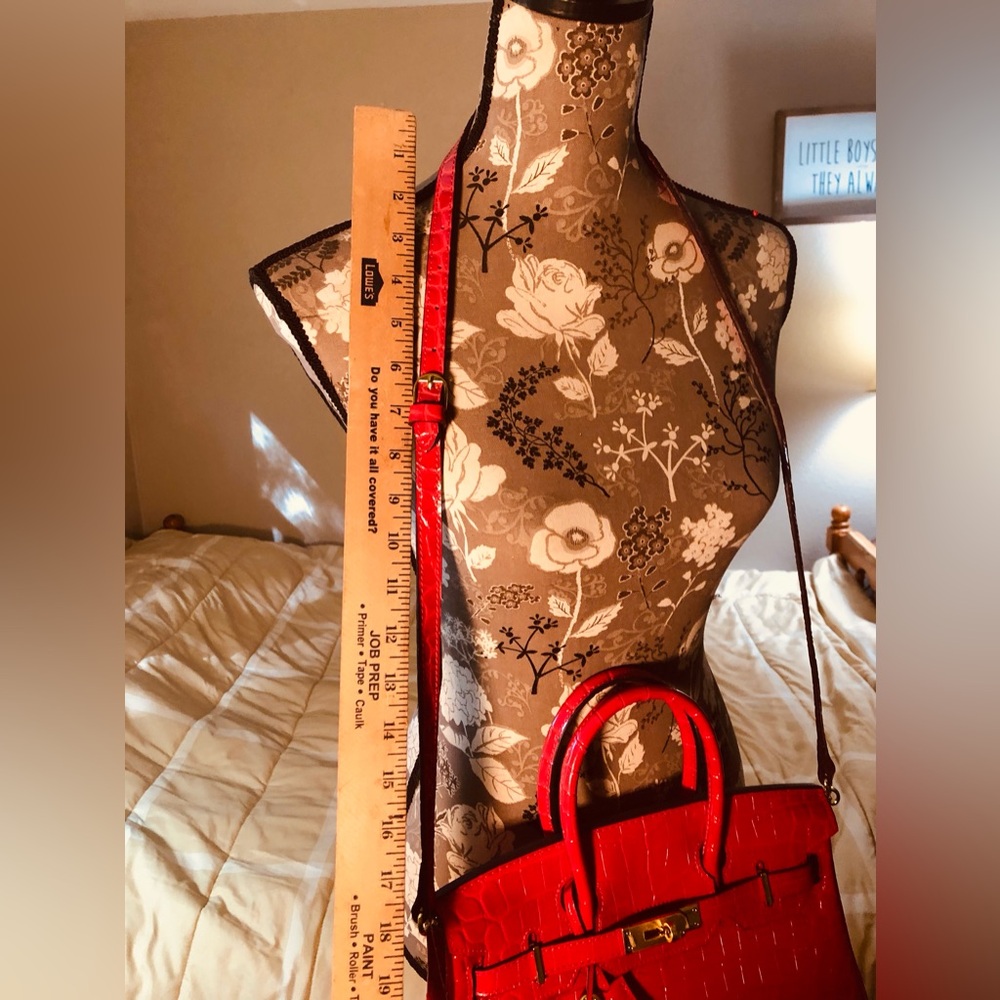 Handbag - Picture 10 of 14
